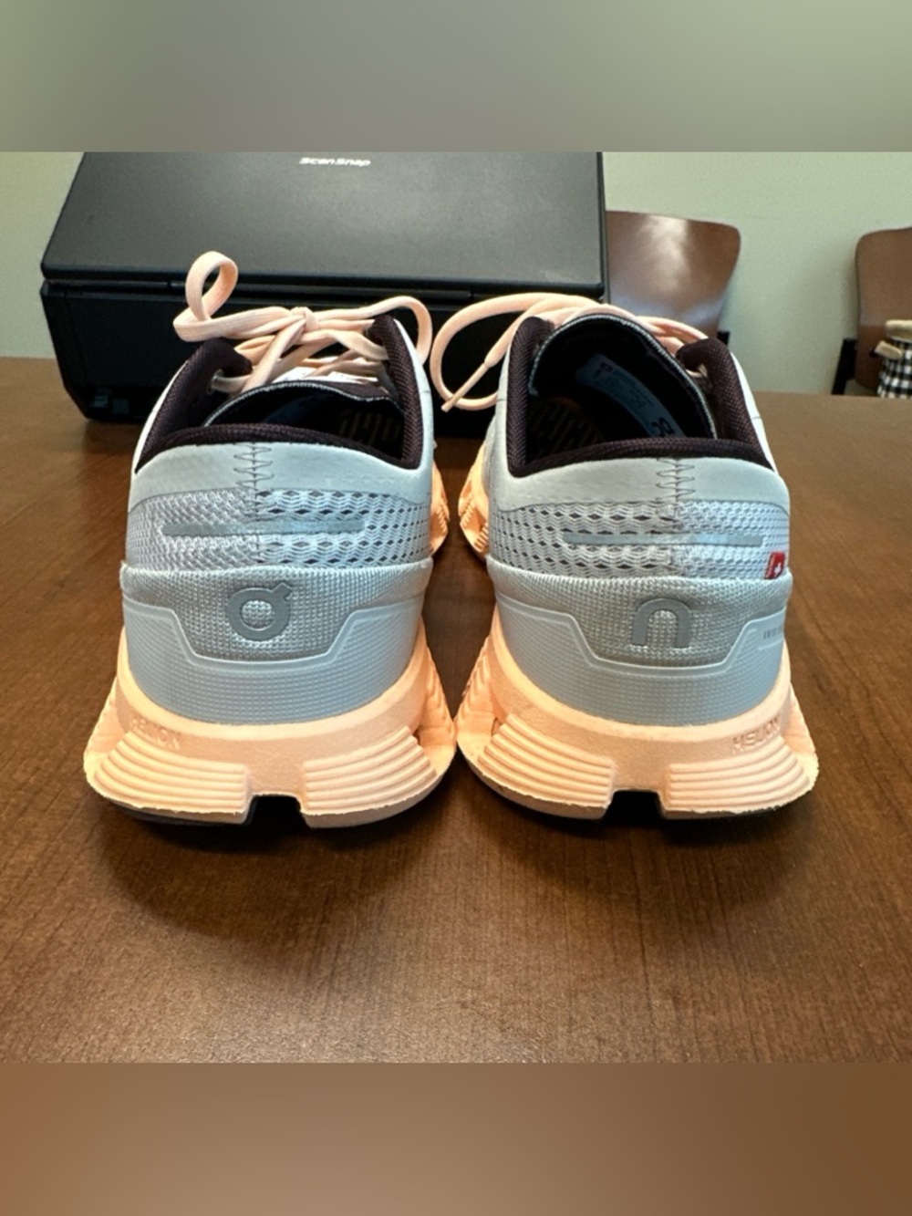 ON Cloud X Running Sneakers Womens 8.5 silver almond peach CrossFit gym - Picture 7 of 12